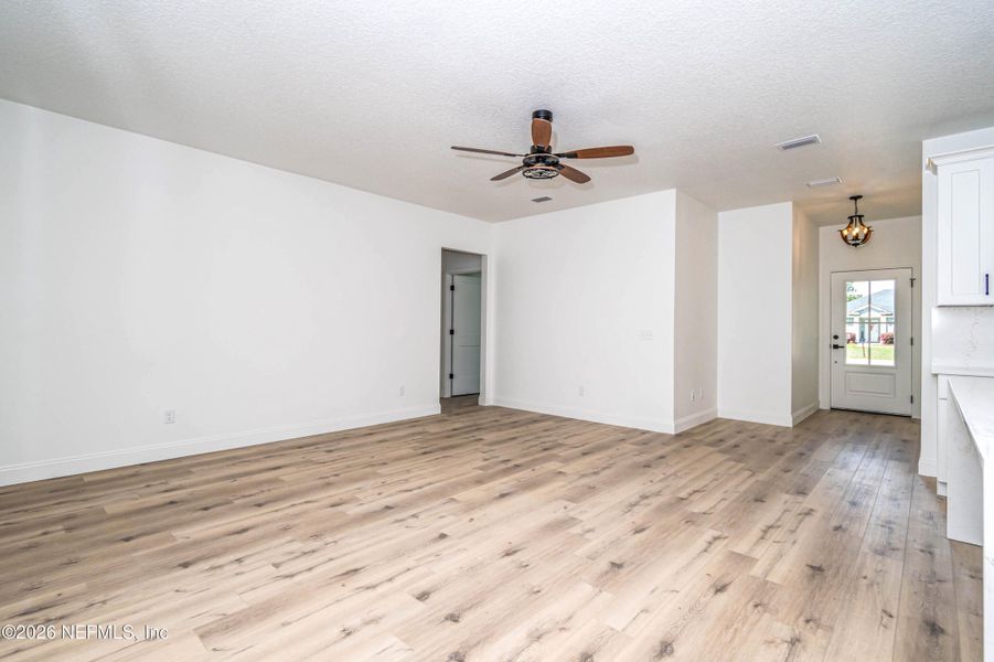 Spacious, unfurnished interior of a new home in , Macclenny (Image 27).