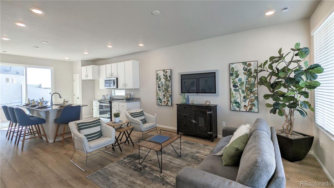 Furnished interior view inside a new home in Thompson River Ranch, Johnstown (Image 7).