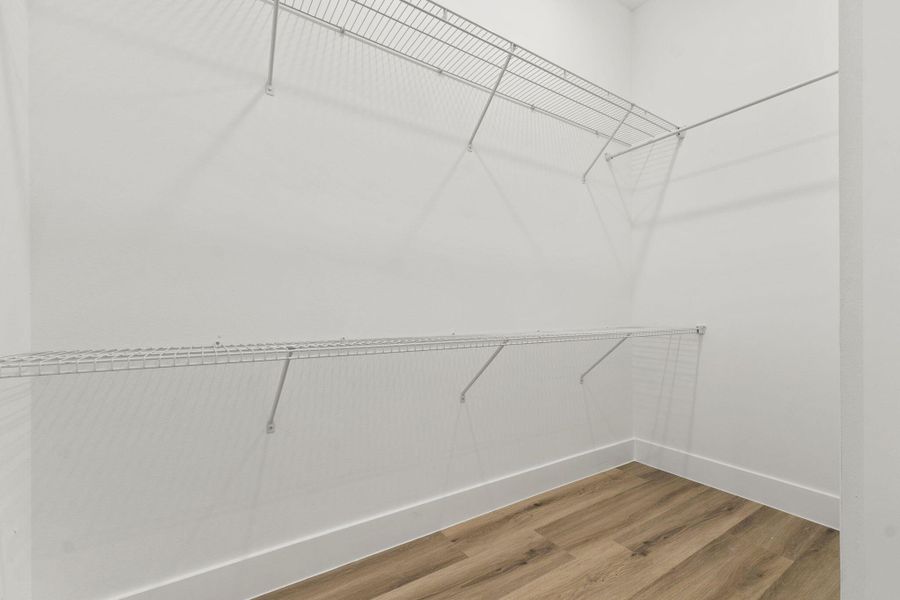 Spacious, unfurnished interior of a new home in , Fort Pierce (Image 36).