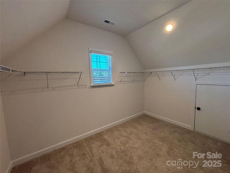 Spacious, unfurnished interior of a new home in Brighton Park, Mount Pleasant (Image 28).