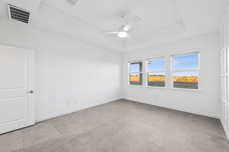 Spacious primary suite (*Photo not of actual home and used for illustration purposes only.)