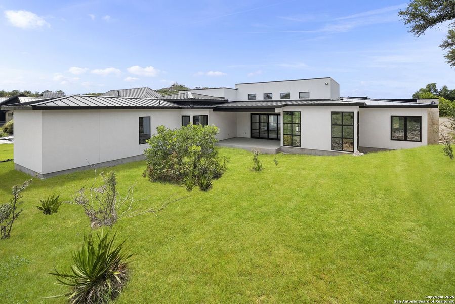 Front exterior of a new home in , San Antonio, TX, highlighting curb appeal (Image 25). Front exterior of a new home in , San Antonio, TX, highlighting curb appeal (Image 25).
