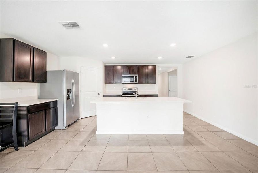 Furnished interior view inside a new home in , Ocala (Image 7).