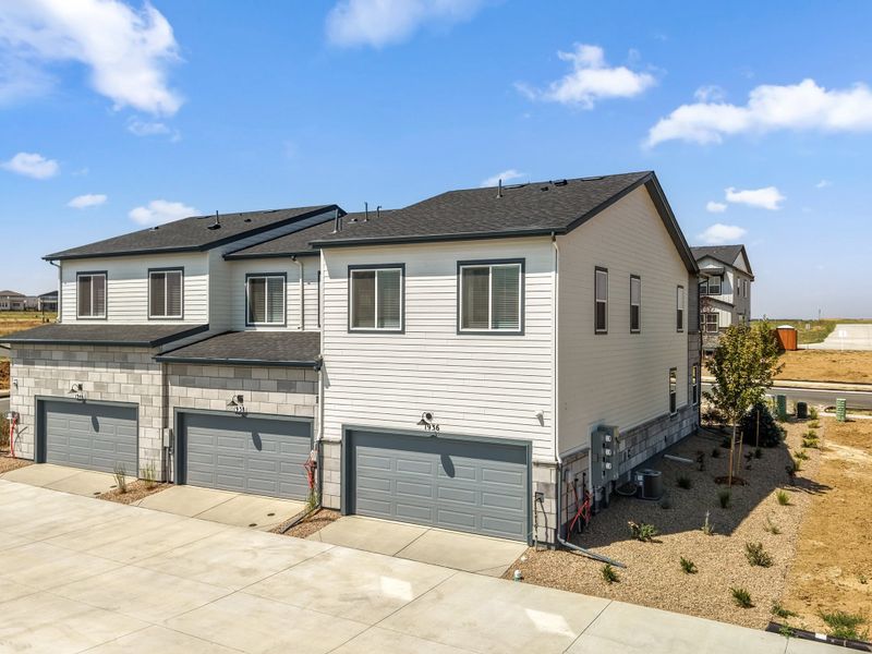 Representative exterior photo of a completed home built from the 2003 by Risewell Homes in Harvest Crossing, Aurora, CO (Image 22).