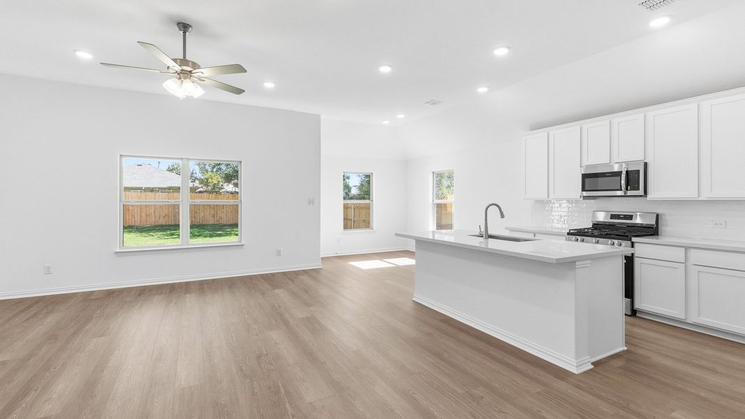 Furnished interior view inside a new home in Creeks Crossing, Elgin (Image 7).