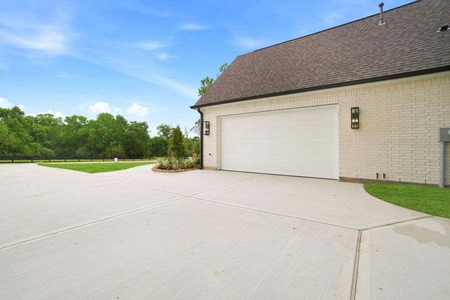 Exterior details and patio area of a home in , Montgomery (Image 31).