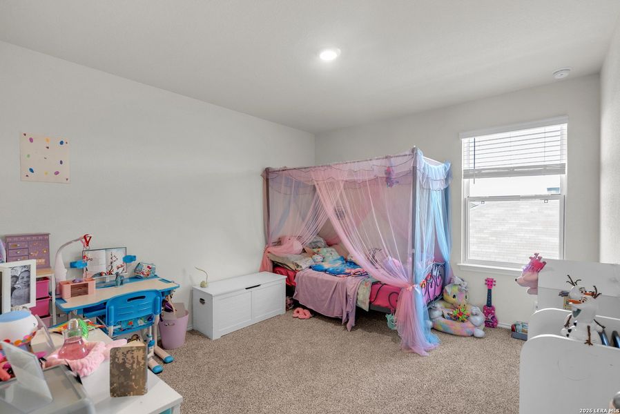 Furnished interior view inside a new home in Langdon, San Antonio (Image 19).