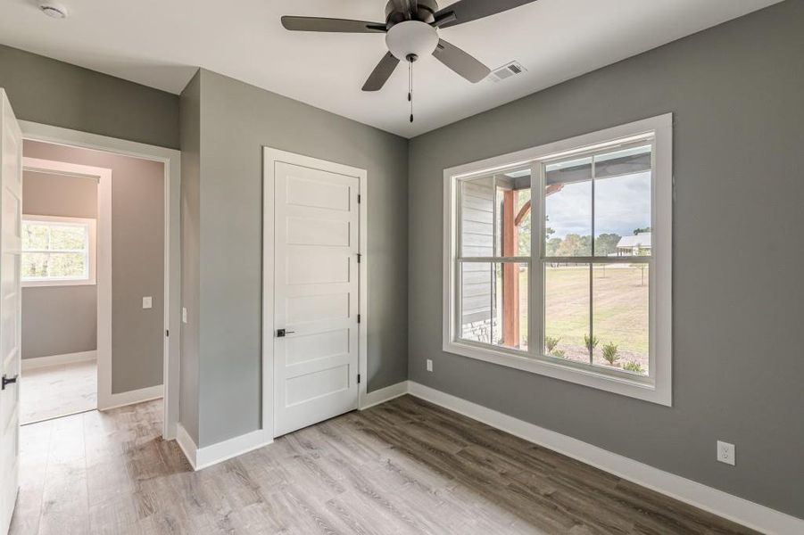 Spacious, unfurnished interior of a new home in , Bremen (Image 30).