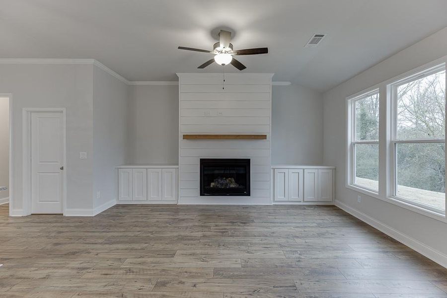 Spacious, unfurnished interior of a new home in , Jefferson (Image 32).