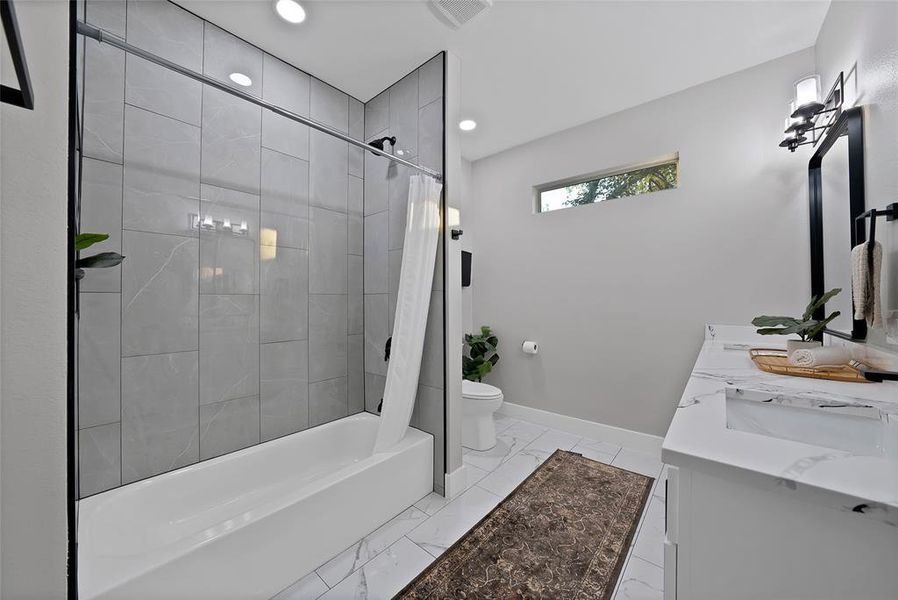 Image 23 of a home in . Image 23 of a home in .