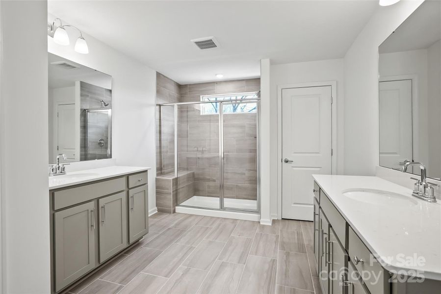 Furnished interior view inside a new home in Galloway Towns, Charlotte (Image 12). Furnished interior view inside a new home in Galloway Towns, Charlotte (Image 12).