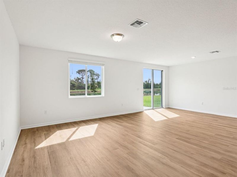 Spacious, unfurnished interior of a new home in Benton Hills - Classic Series, Brooksville (Image 16).