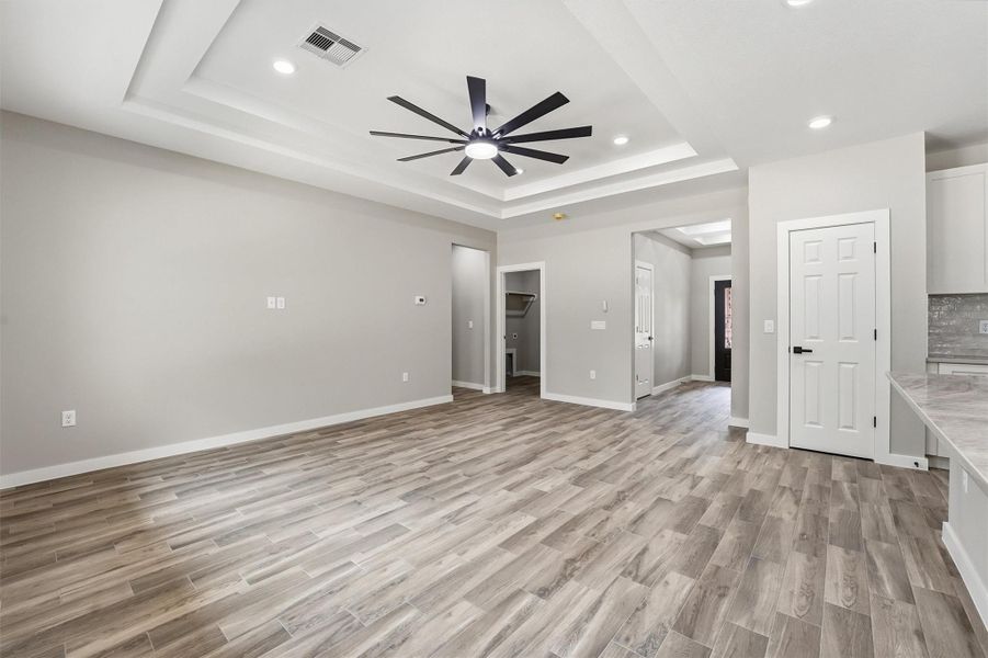 Spacious, unfurnished interior of a new home in , Conroe (Image 16).