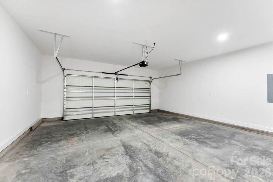 Spacious, unfurnished interior of a new home in , Kannapolis (Image 41).