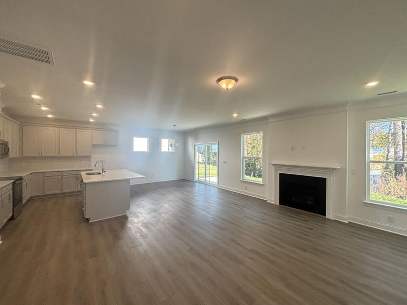 Spacious, unfurnished interior of a new home in Daniel Farms, Benson (Image 14).