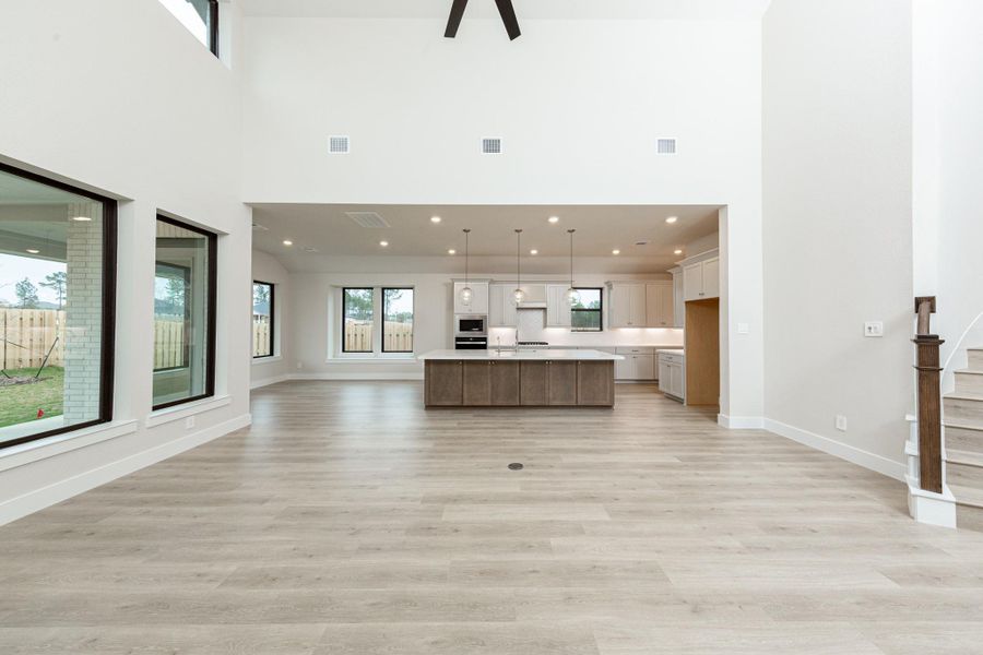 Stunning open-concept design—perfect for both everyday living and entertaining!