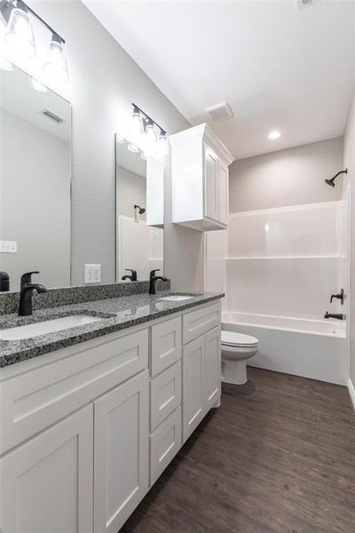 Furnished interior view inside a new home in , Abilene (Image 13).