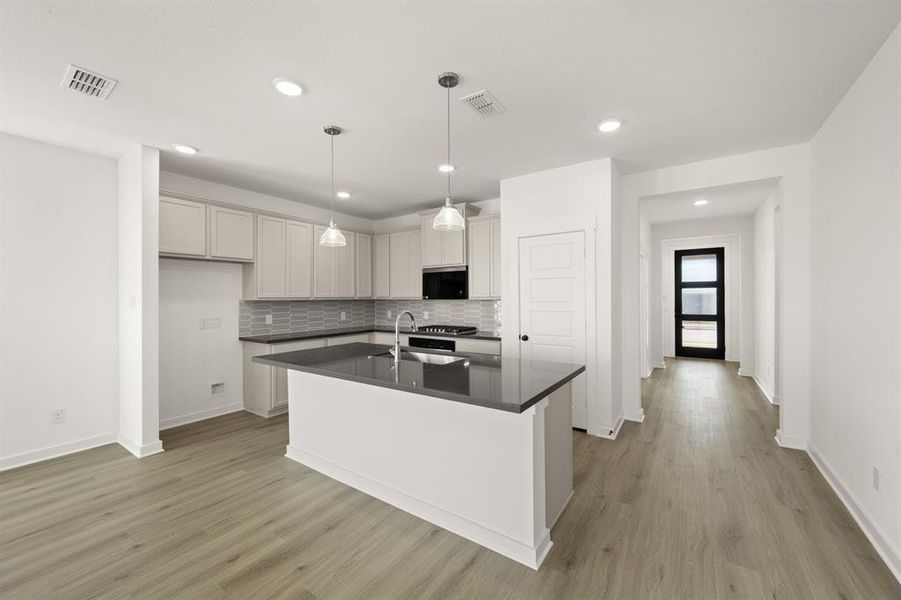 3122 Teasel- Kitchen-1 3122 Teasel- Kitchen-1