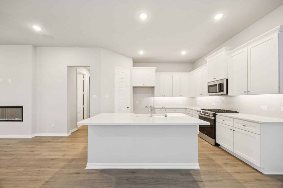Furnished interior view inside a new home in Avondale, Fate (Image 5).