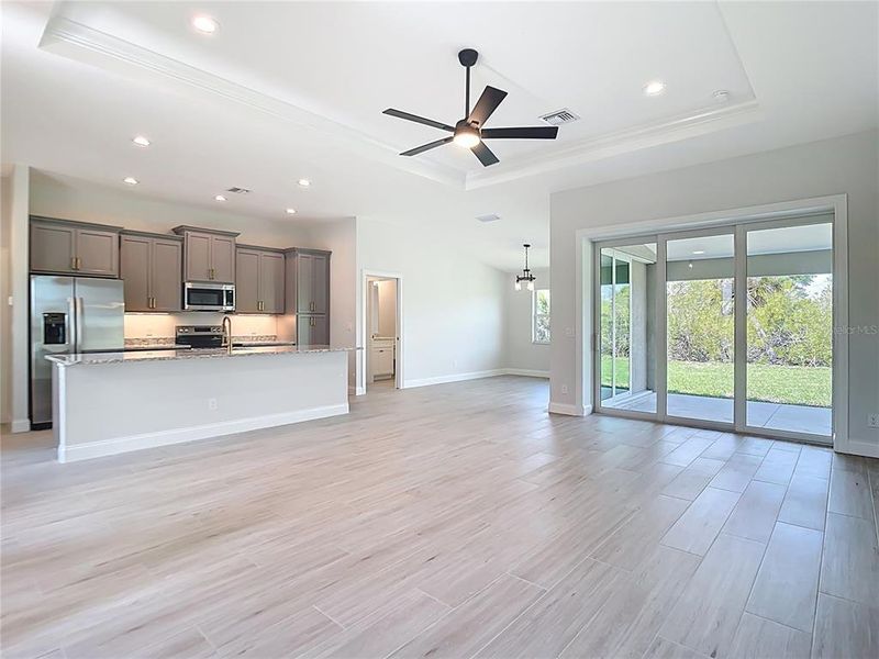 Spacious, unfurnished interior of a new home in , Port Charlotte (Image 25).