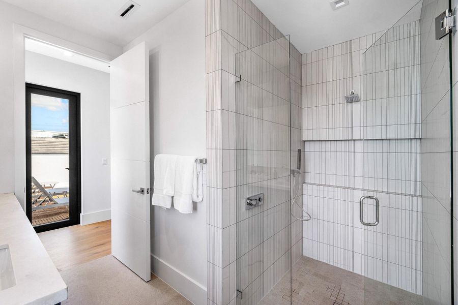 038-810PalmTrail-DelrayBeach-FL-33483-SM