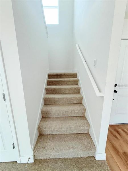 Spacious, unfurnished interior of a new home in , Lakeland (Image 15).