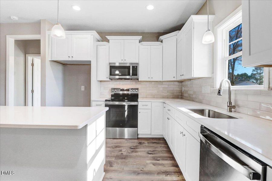 21-1760 Cardianl Dr-21