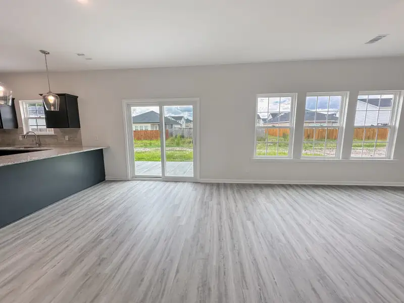Spacious, unfurnished interior of a new home in Tranquil South, Hinesville (Image 16).