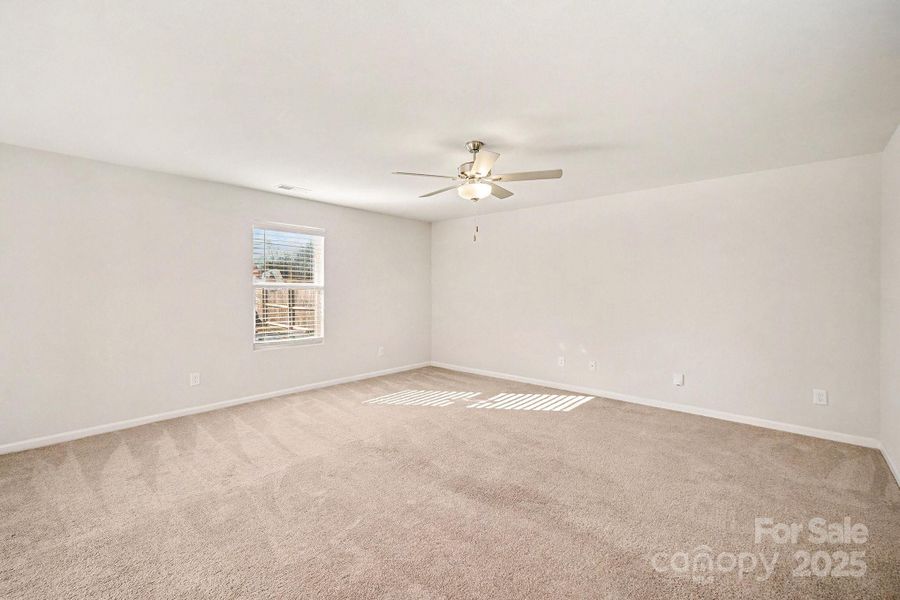 Spacious, unfurnished interior of a new home in , Shelby (Image 23).