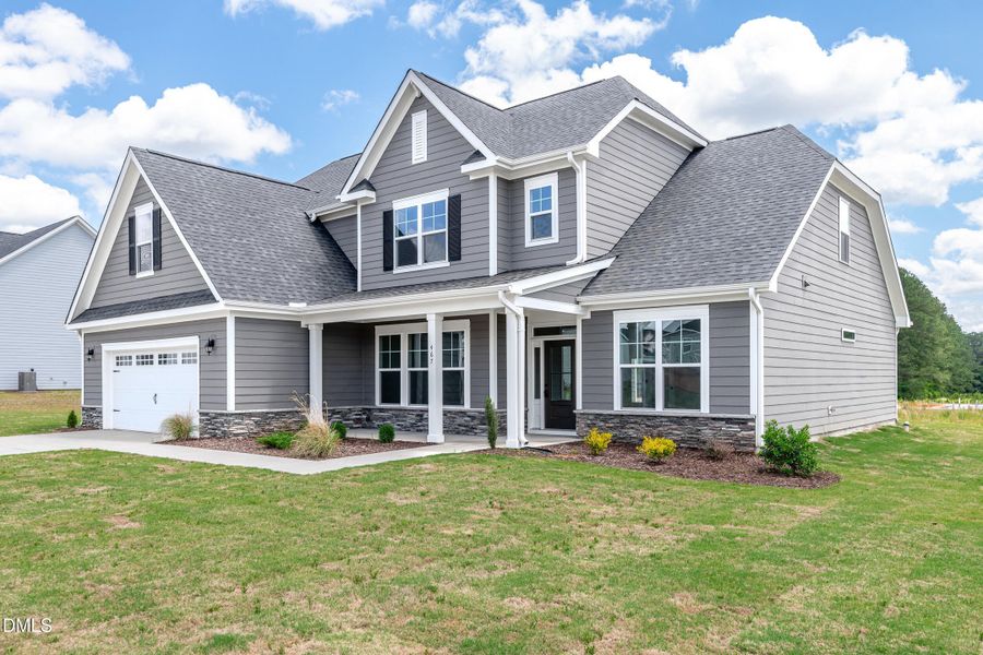 2_467ravensworthrd-exterior-2