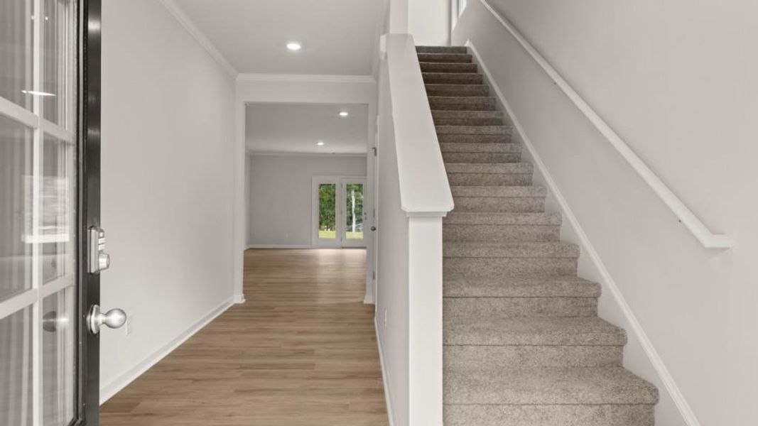 Spacious, unfurnished interior of a new home in Lost Creek, Dallas (Image 27).