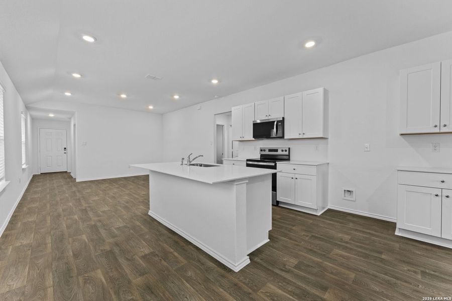 Furnished interior view inside a new home in Laurel Vistas, San Antonio (Image 5).