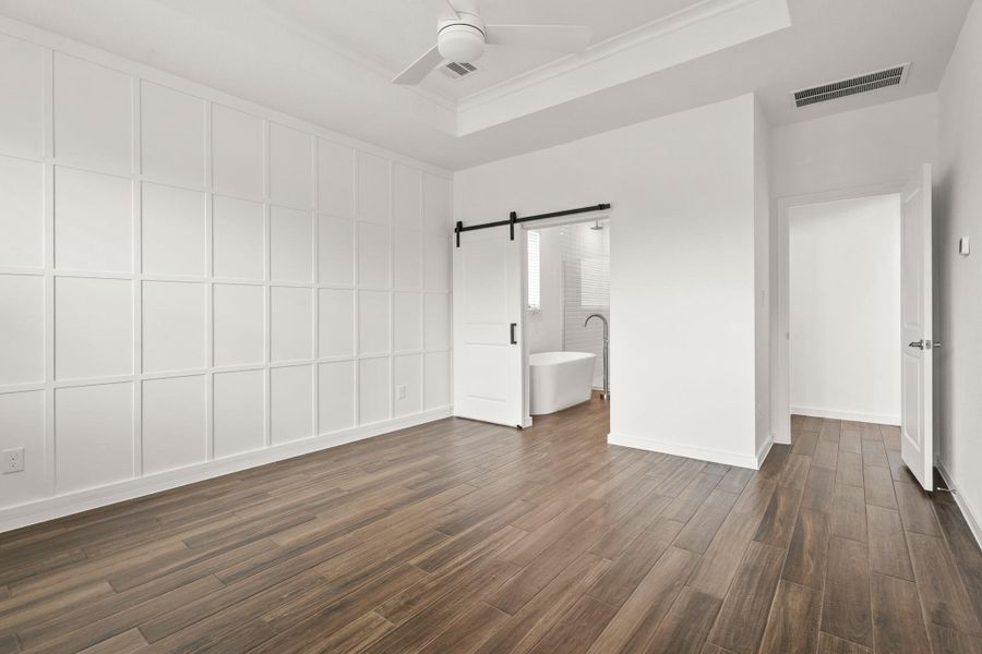 Private primary suite (*Photo not of actual home and used for illustration purposes only.)