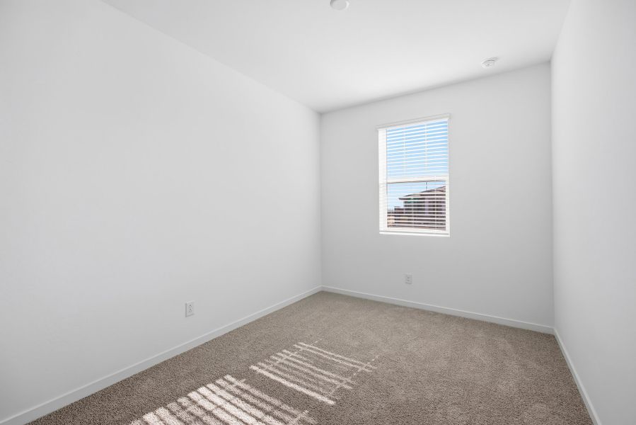 Spacious, unfurnished interior of a new home in Montana Vista - Highland, Buckeye (Image 25).