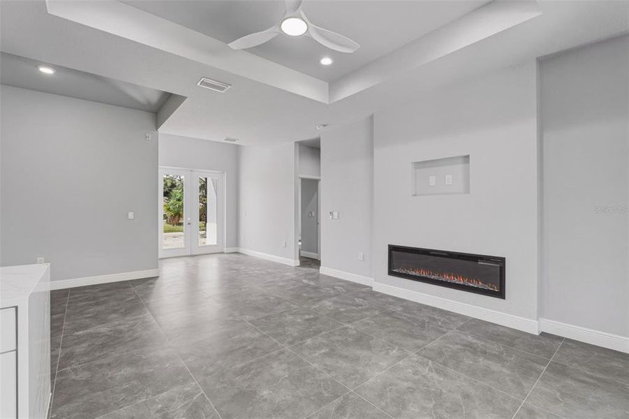 Spacious, unfurnished interior of a new home in , North Port (Image 14).