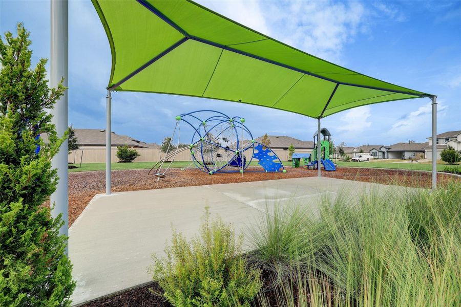 Community amenities in Presswoods, Splendora (Image 13).