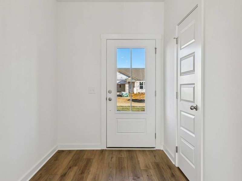 Spacious, unfurnished interior of a new home in Sage Farms, White House (Image 18).