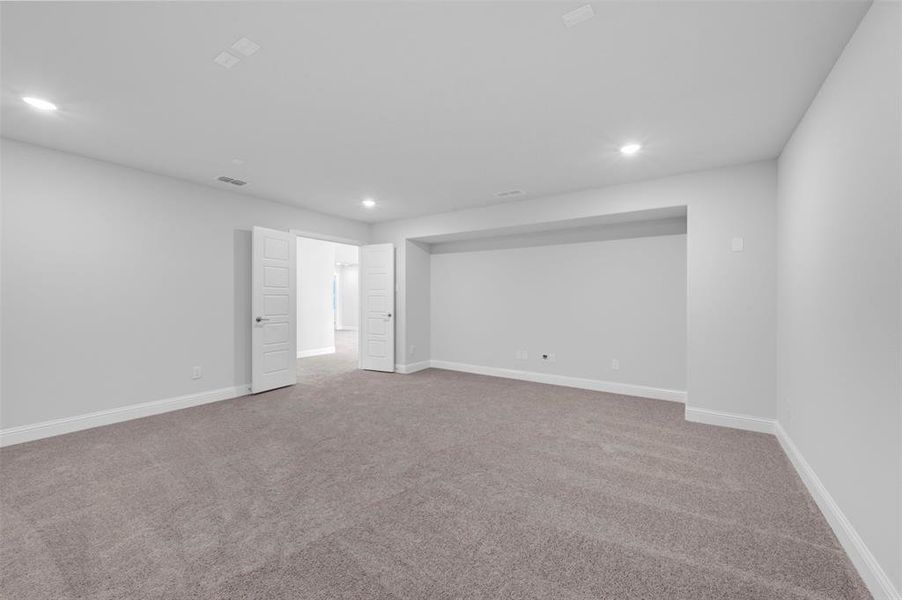 Spacious, unfurnished interior of a new home in Aster Park, McKinney (Image 33).