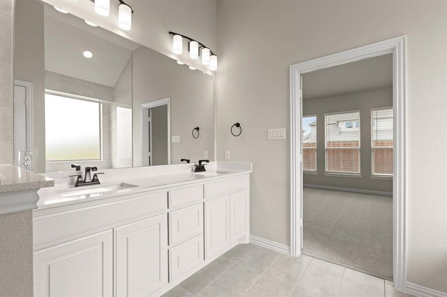 1315 Woodpecker-Primary Suite-4
