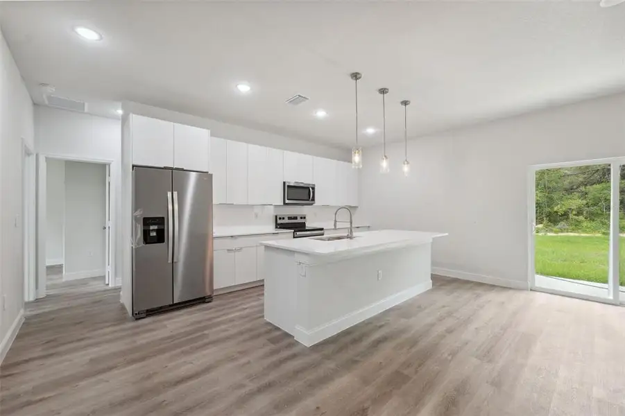 Furnished interior view inside a new home in , Citrus Springs (Image 4).