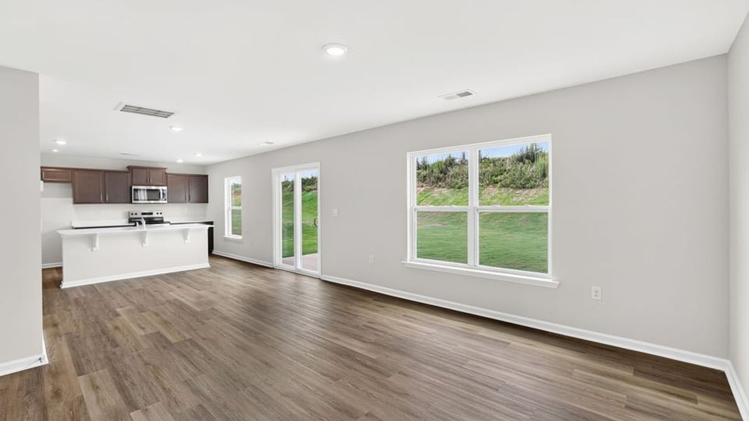 Spacious, unfurnished interior of a new home in Treemont Commons, Wellford (Image 25).