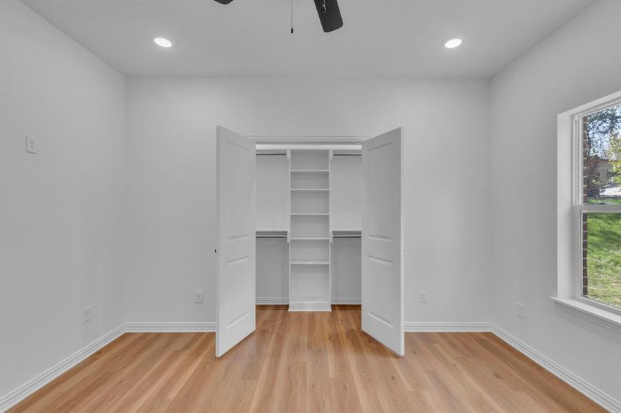 Spacious, unfurnished interior of a new home in , Tyler (Image 30).