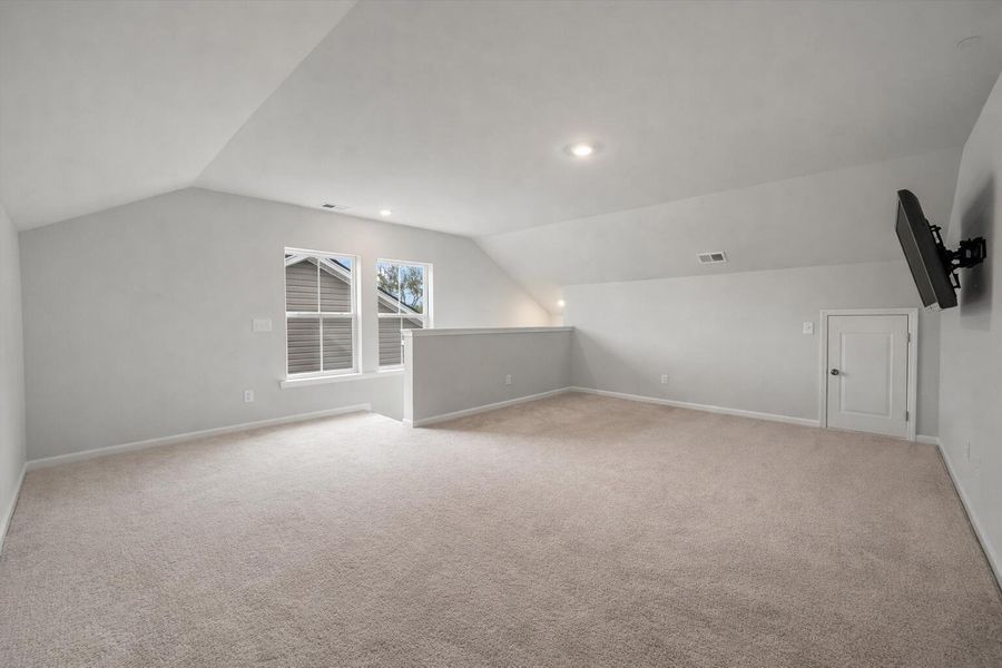 Spacious, unfurnished interior of a new home in Limehouse Village: Arbor Series, Summerville (Image 21). Spacious, unfurnished interior of a new home in Limehouse Village: Arbor Series, Summerville (Image 21).