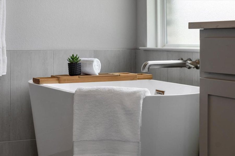 Furnished interior view inside a new home in University Park at Northpointe, Denton (Image 18).