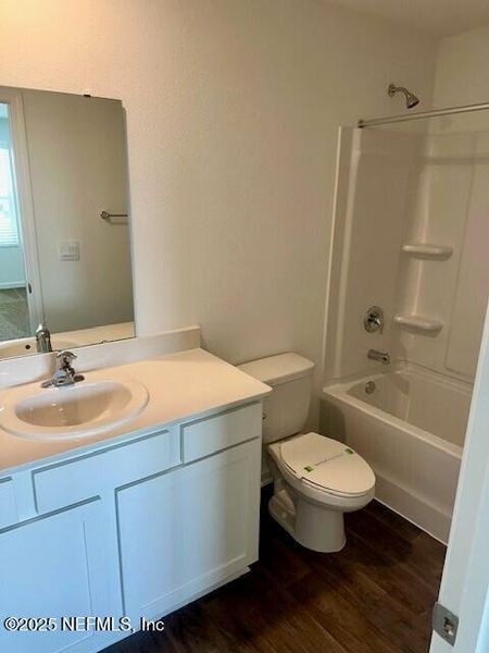 Furnished interior view inside a new home in Corsair, Middleburg (Image 11).