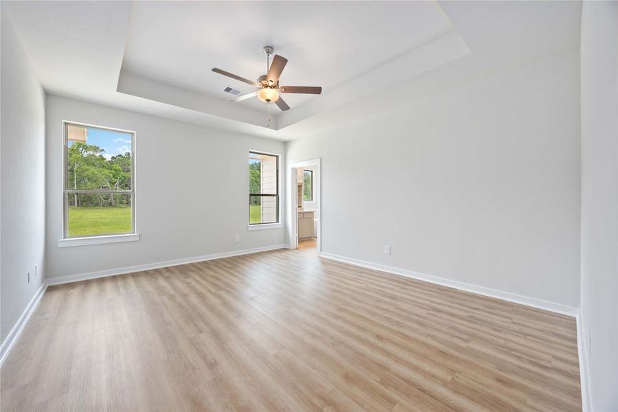 Spacious, unfurnished interior of a new home in Barton Place, Cleveland (Image 14).