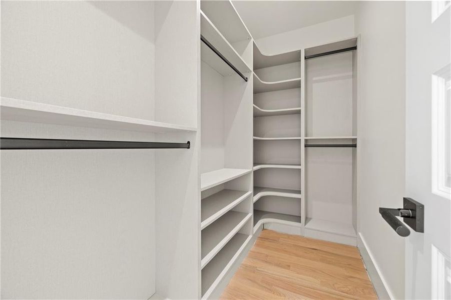 Spacious, unfurnished interior of a new home in , Milton (Image 64).