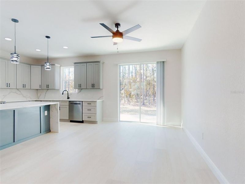 Spacious, unfurnished interior of a new home in , Ocala (Image 24).