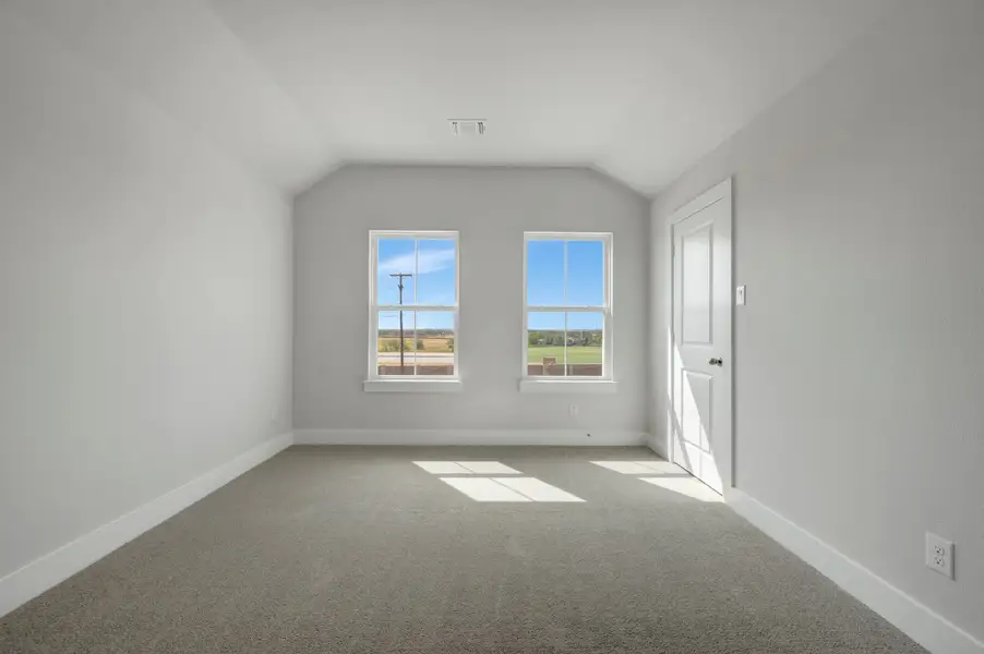 Spacious, unfurnished interior of a new home in The Meadows, Denton (Image 25).