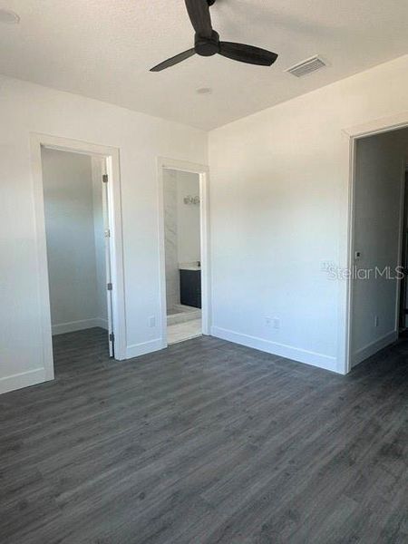 Spacious, unfurnished interior of a new home in , St. Petersburg (Image 8). Spacious, unfurnished interior of a new home in , St. Petersburg (Image 8).